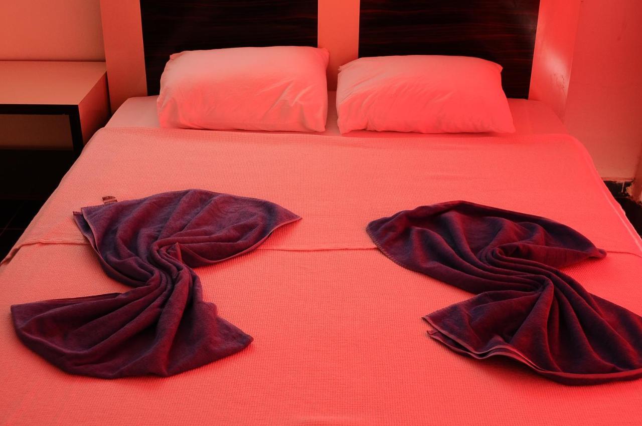 Mina Apart Otel Kundu Luaran gambar