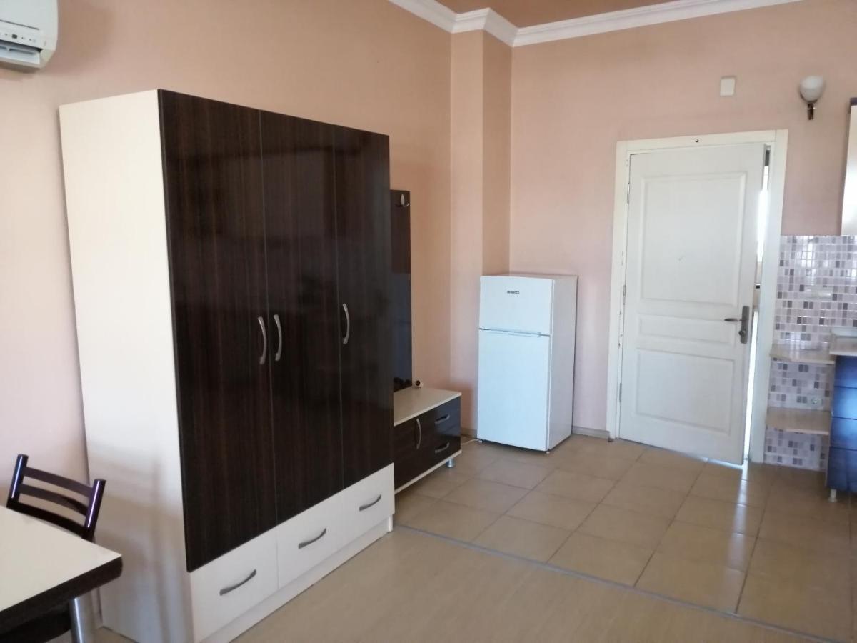 Mina Apart Otel Kundu Luaran gambar